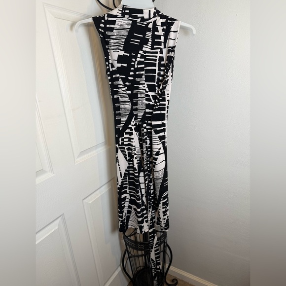 Enfocus Studio Black and White Ruched Sheath Dress - Picture 9 of 10